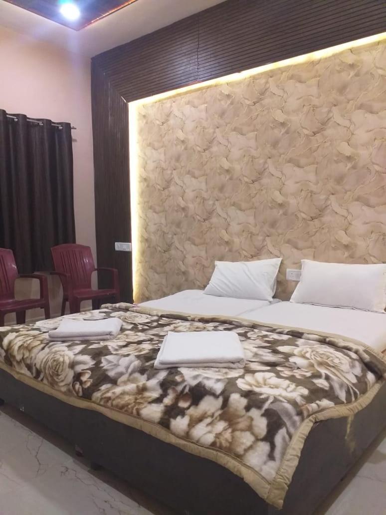 Radhe Krishna Villa Dhanwar Экстерьер фото